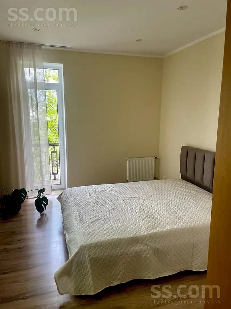 Trīsistabu dzīvoklis — Viestura iela 27 — vēl bildes