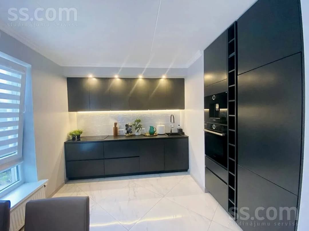 Trīsistabu dzīvoklis — Slokas 130a/1 — vēl bildes
