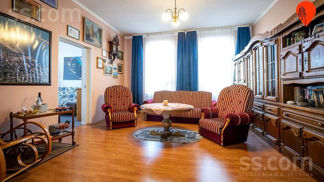4 istabu dzīvoklis — Kroņa 18 — bilde 3