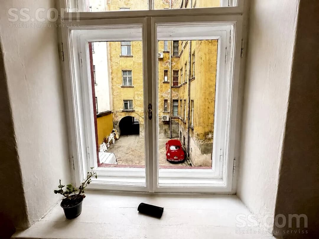 Trīsistabu dzīvoklis — Stabu 6 — bilde 3