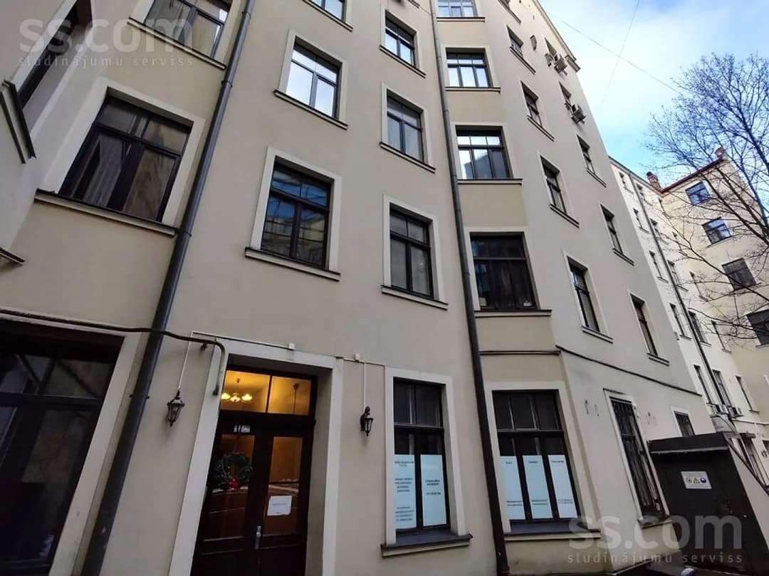 6 istabu dzīvoklis — Brīvības 39a — bilde 4