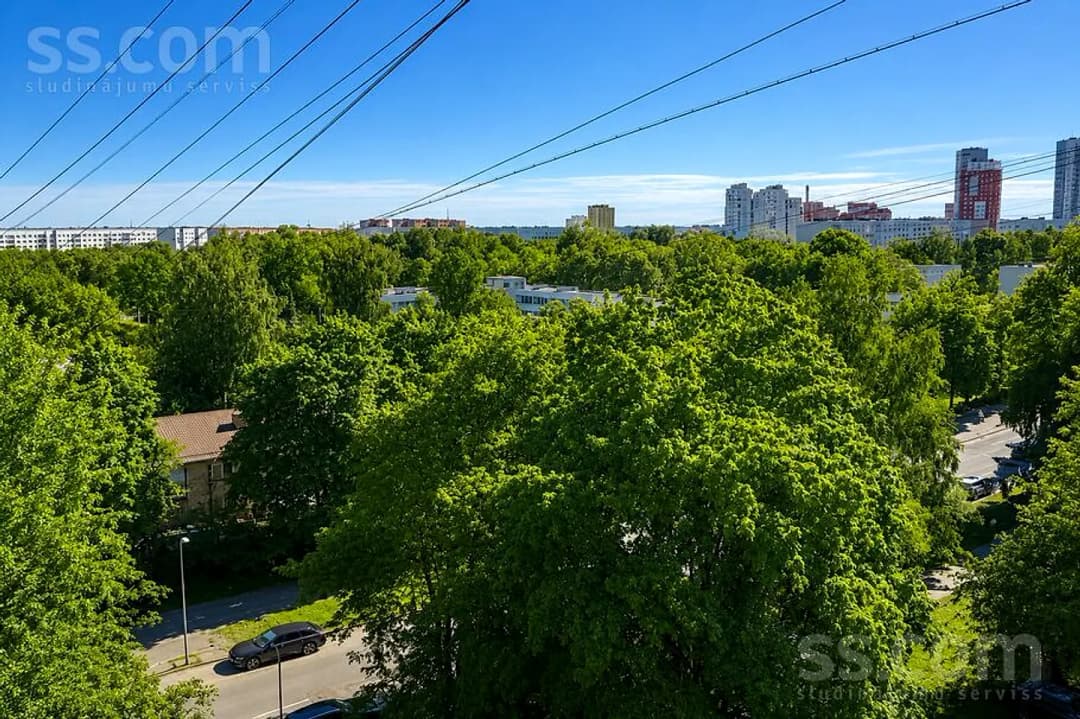 4 istabu dzīvoklis — M. Krūmu 10 — vēl bildes