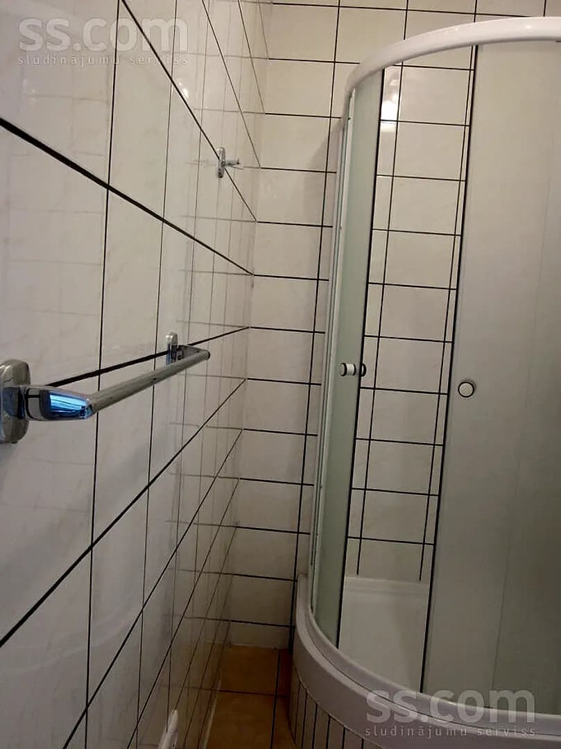 Vienistabas dzīvoklis — Bruņinieku 82 — vēl bildes