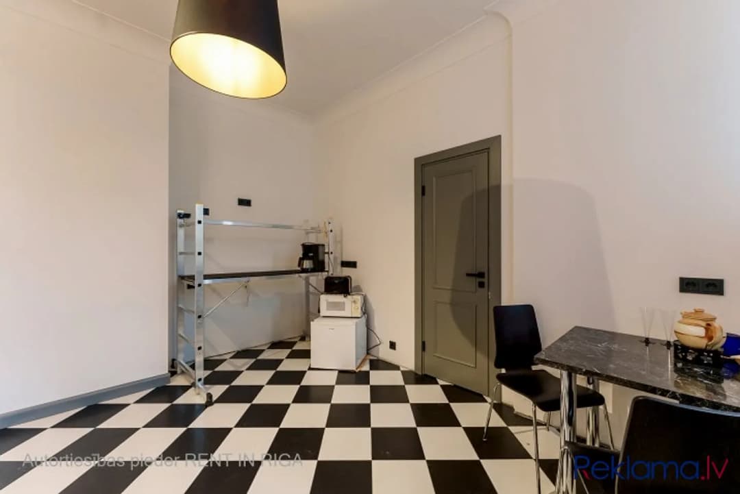 Četristabu dzīvoklis — Skolas iela 22a, Rīga (Centrs) — vēl bildes