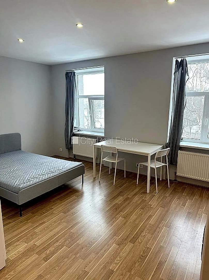 Vienistabas dzīvoklis — Krišjāņa Barona iela 109 — vēl bildes