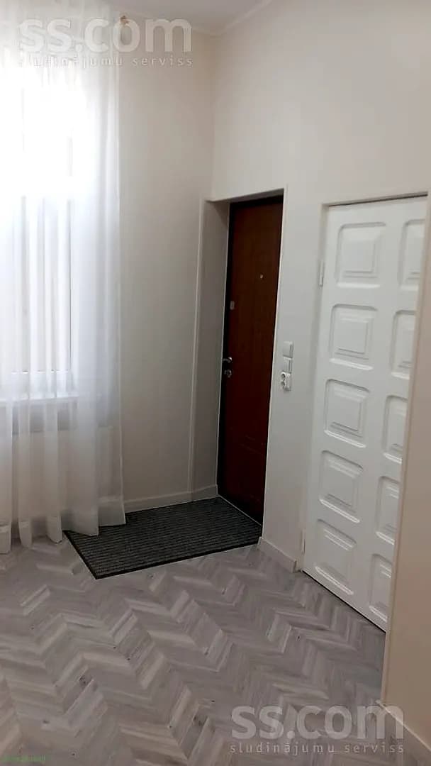 Divistabu dzīvoklis — Dzintaru 14