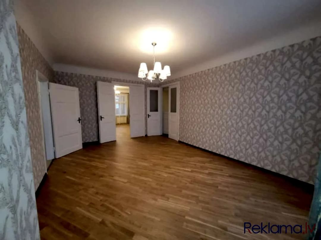 Piecistabu dzīvoklis — Slokas iela 32, Rīga (Āgenskalns) — bilde 2