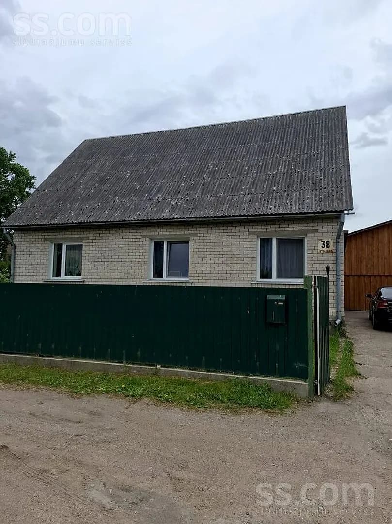 Māja — Aptiekas iela 38