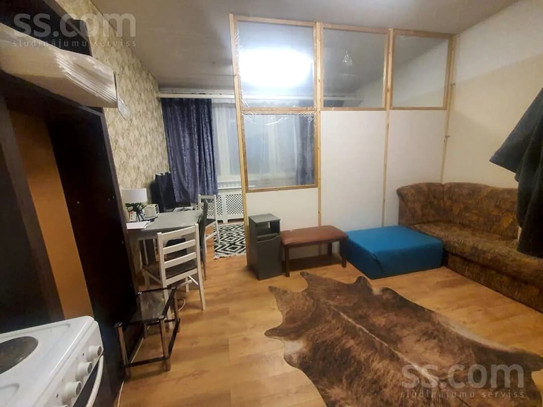Divistabu dzīvoklis — Viestura iela 5