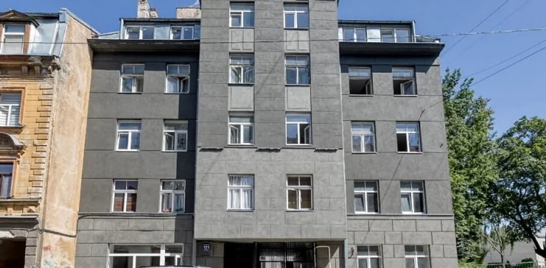 Divistabu dzīvoklis — Bruņinieku iela 121 B