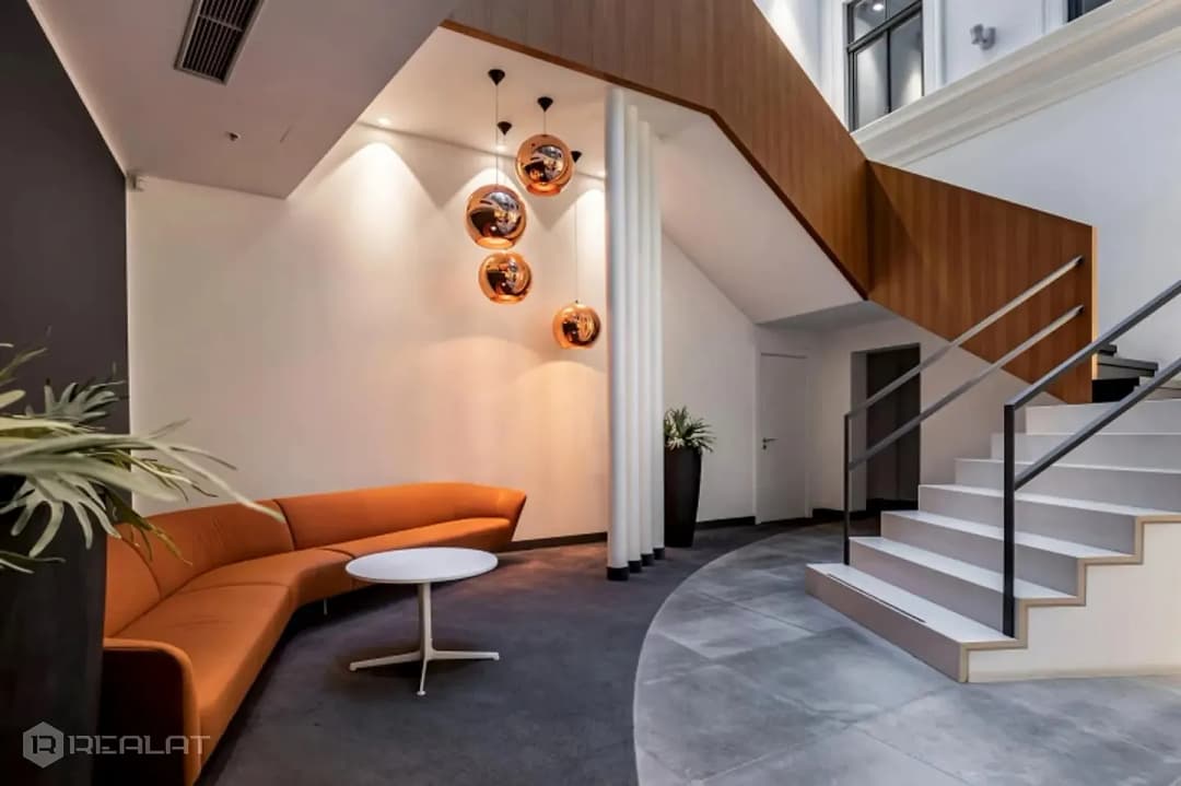 4-ist. Telpas, 340.00㎡ - Rīga, Centrs — vēl bildes
