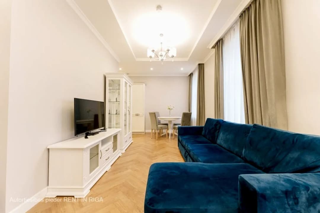 Trīsistabu dzīvoklis — Pērnavas iela 41 — bilde 2