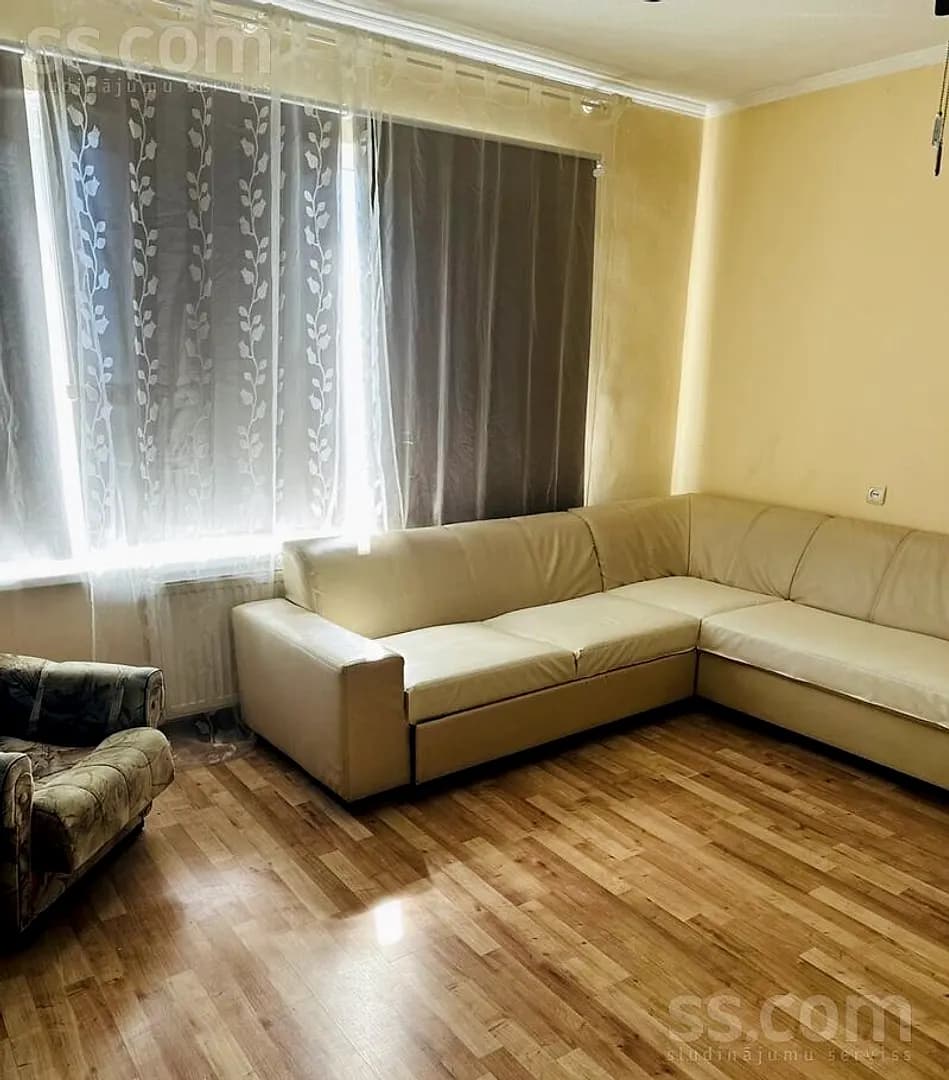 Vienistabas dzīvoklis — Skolas iela 30
