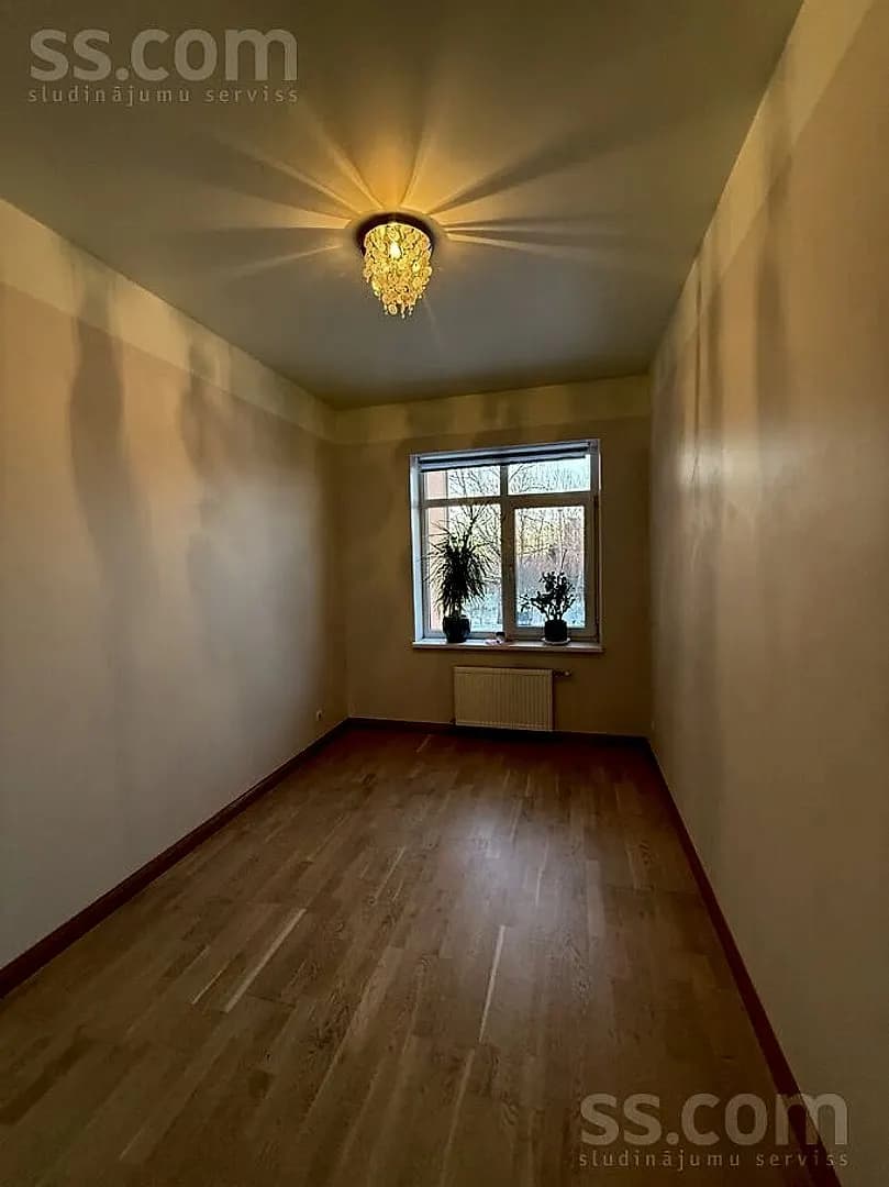6 istabu dzīvoklis — Vilku iela 12 — bilde 2