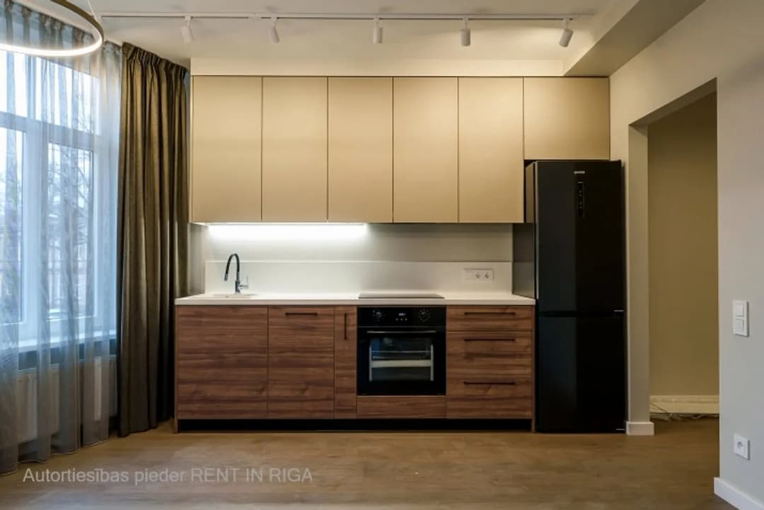 Lieliska iespēja dzīvot dzīvokli renovētajā projektā Agenskalnā. Lieliskā lokācija un