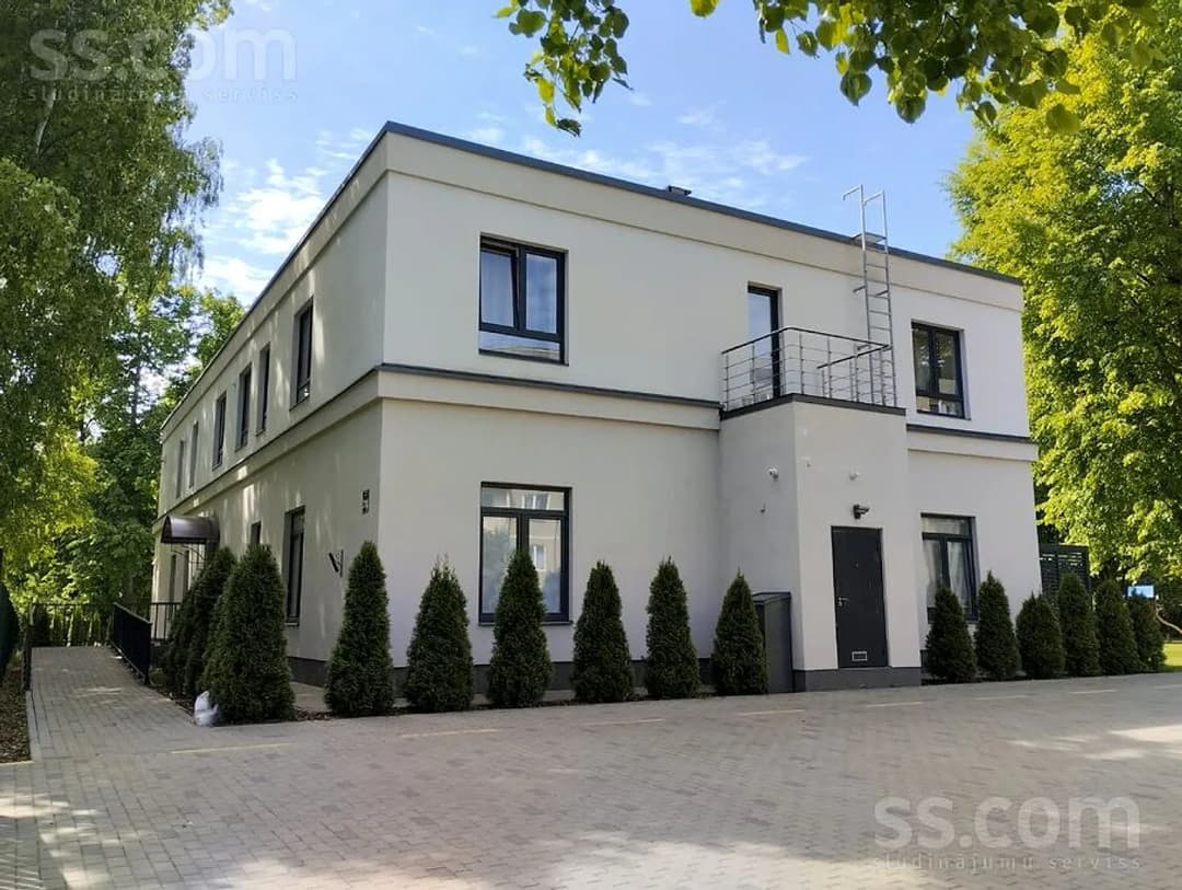 5 istabu dzīvoklis — Juglas 21a
