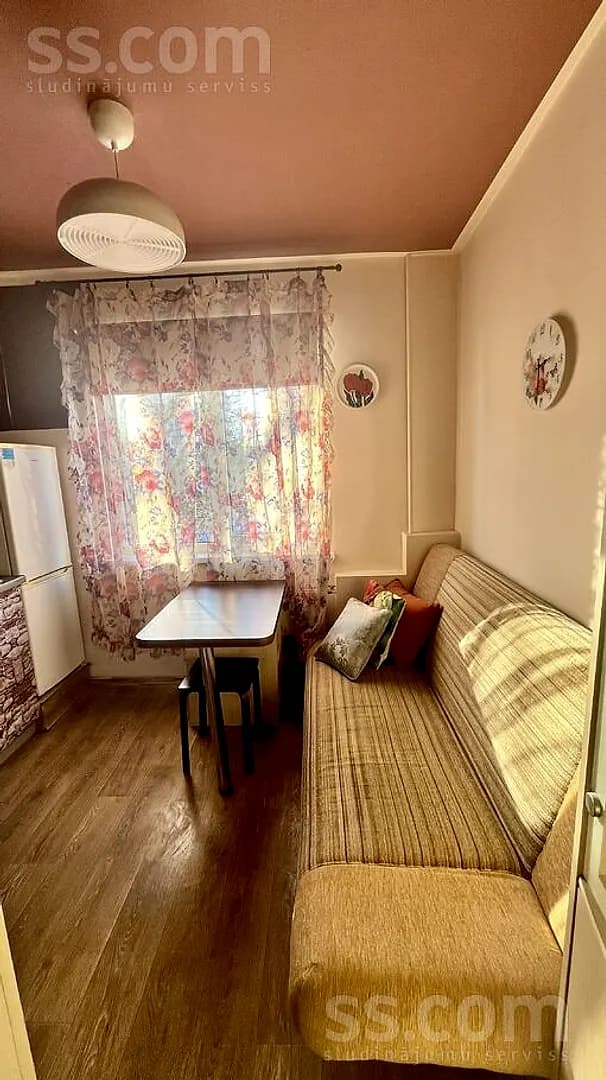 Vienistabas dzīvoklis — Dammes 8 — vēl bildes