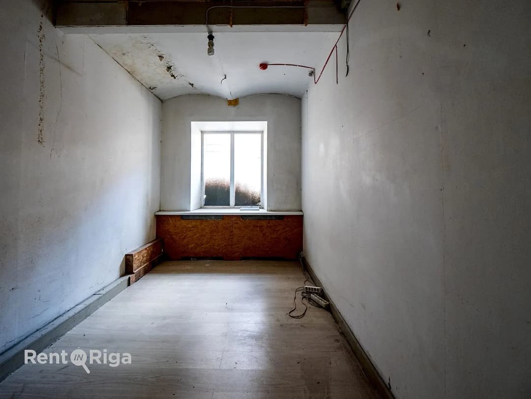 Lāčplēša 60, Centrs — vēl bildes