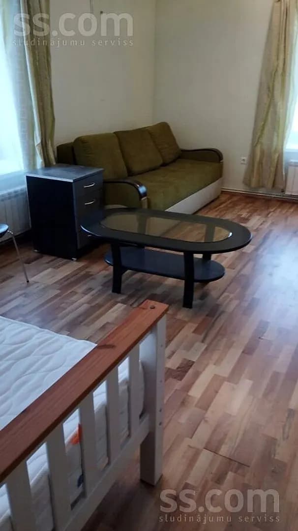 Trīsistabu dzīvoklis — Rubenes iela 40 — vēl bildes