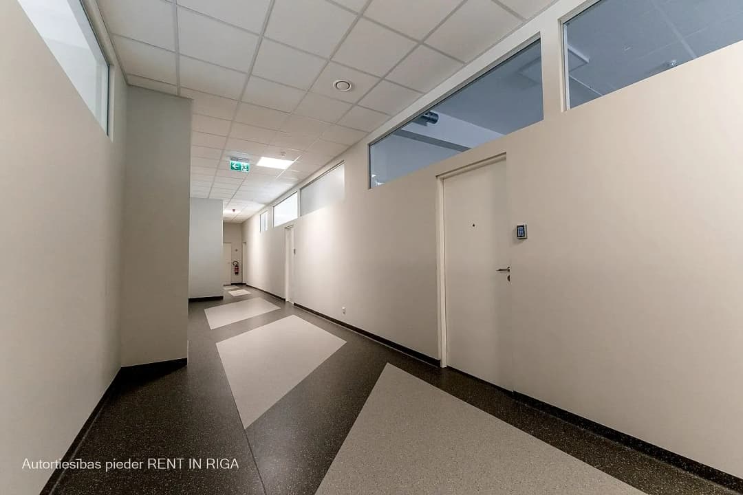 Brīvības gatve 403, Jugla — bilde 3