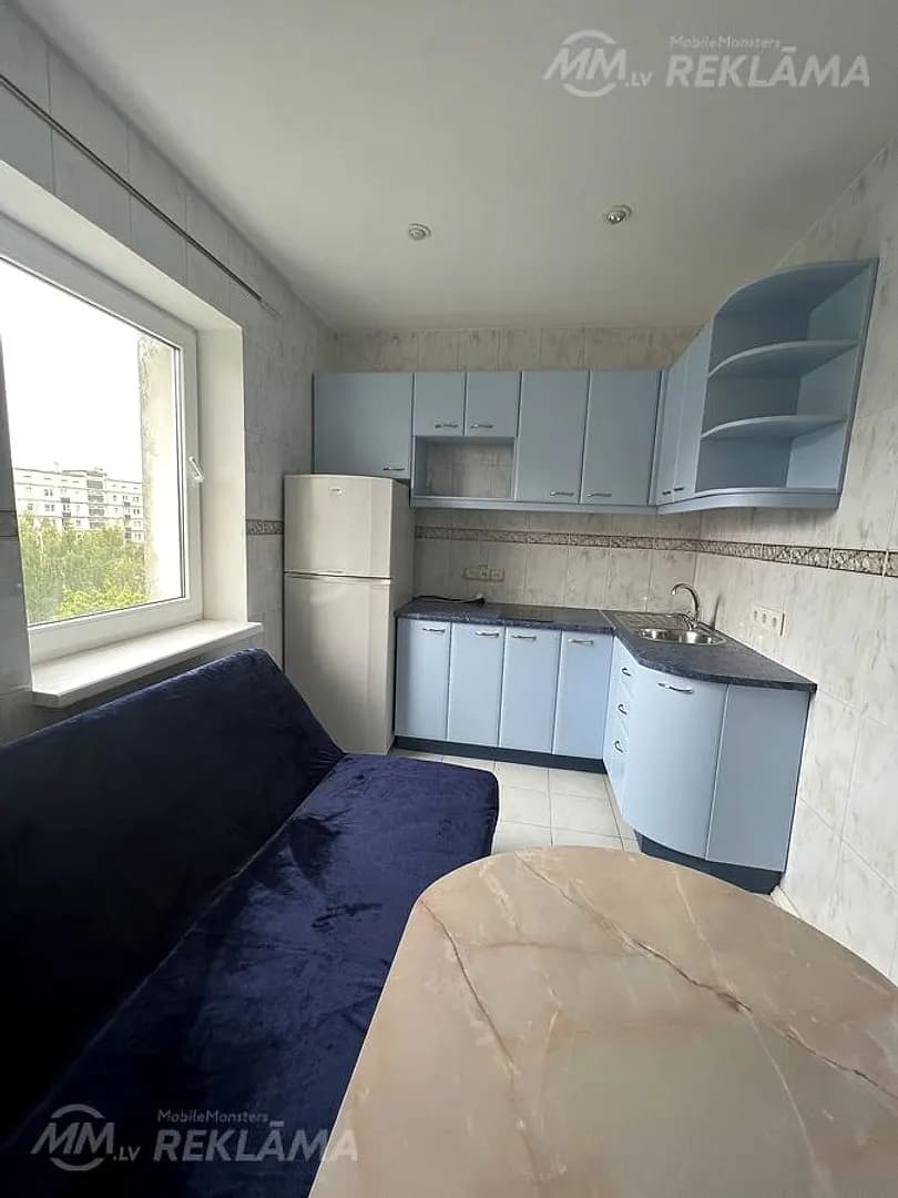 Dzīvoklis Rīgā, Purvciemā, 46 м², 1 ist., 8 stāvs. — bilde 2