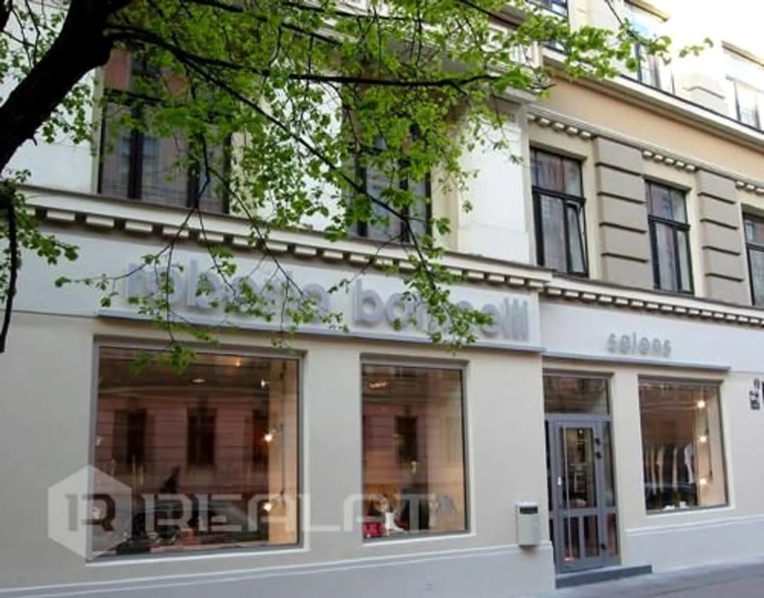 Pārdod dzīvokli dzīvošanai vai izīrēšanai ar pilnu apdari, bez mēbelēm un bez virtuves,