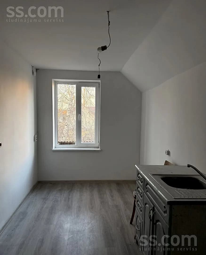 Divistabu dzīvoklis — 4 6 — vēl bildes
