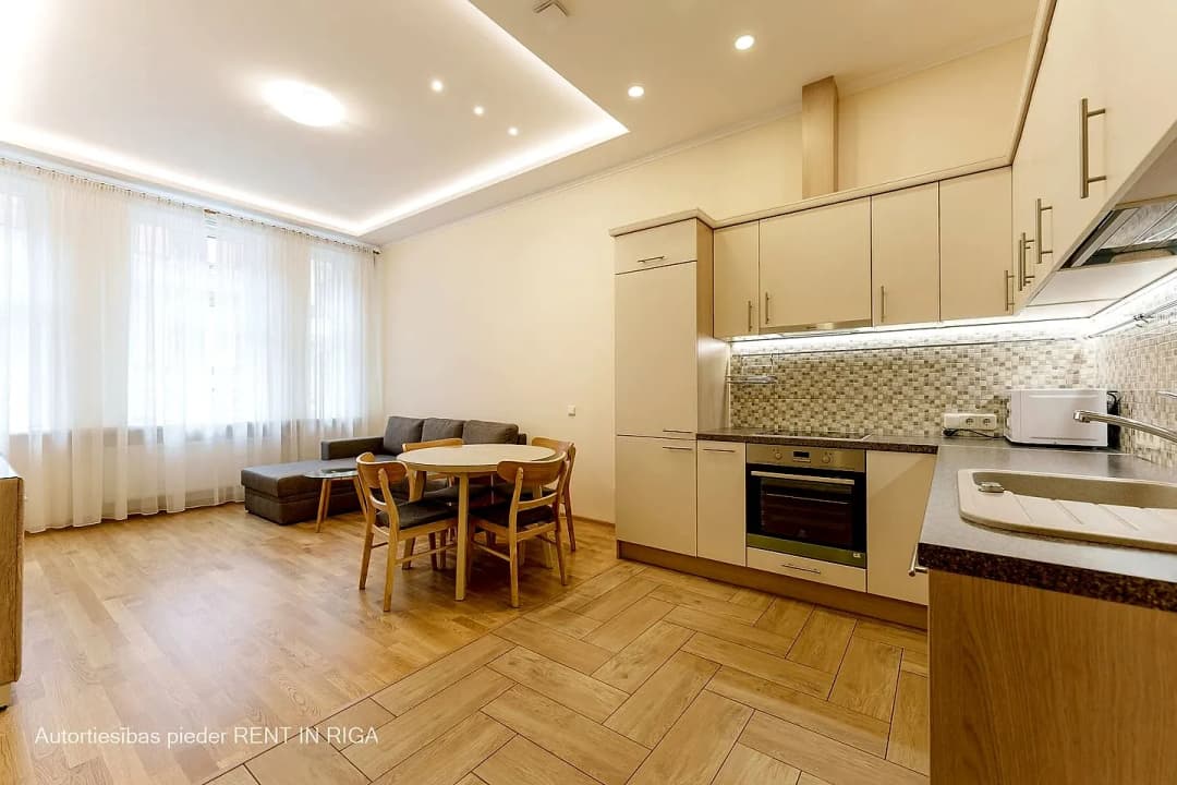 Dzirnavu 70, Centrs — bilde 3