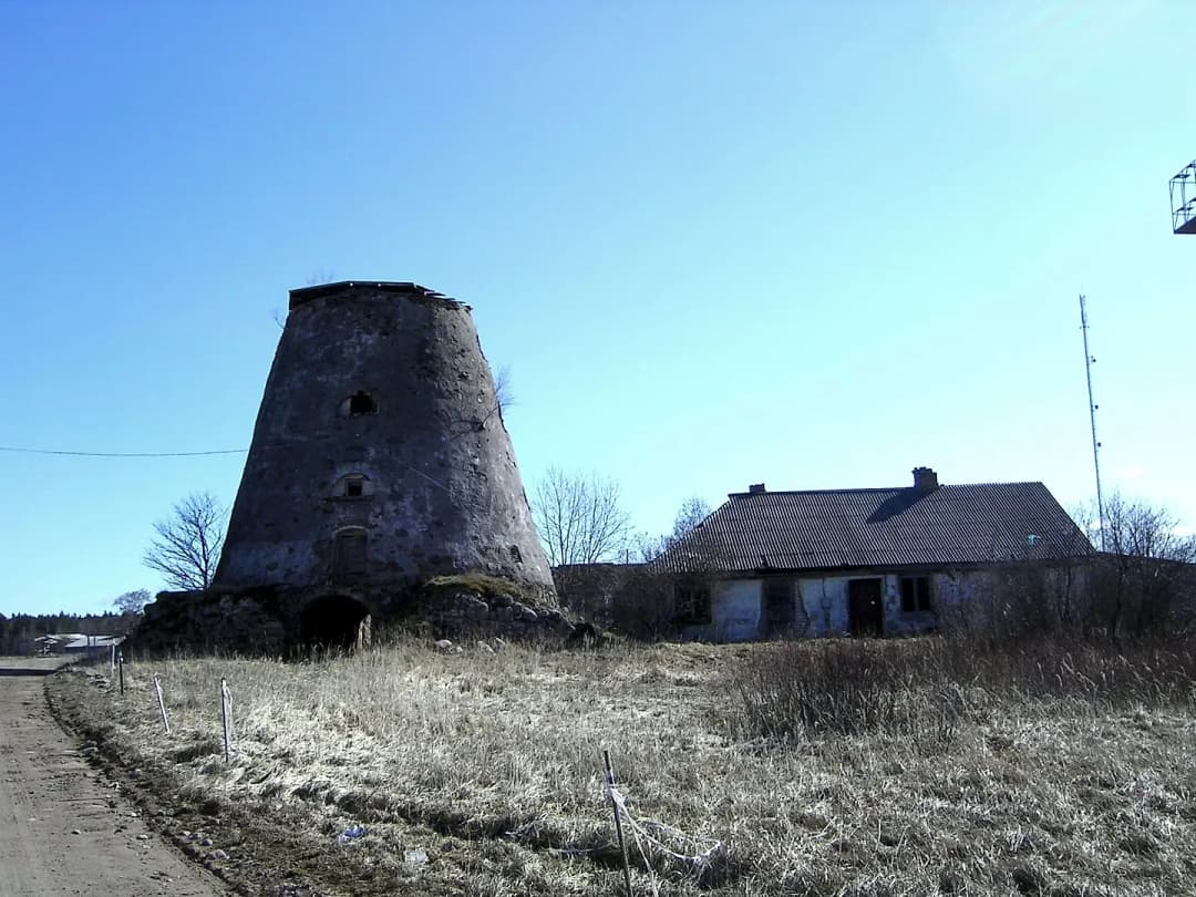 10-ist. Māja, 572㎡ - Dienvidkurzemes novads, Sakas pagasts — bilde 2