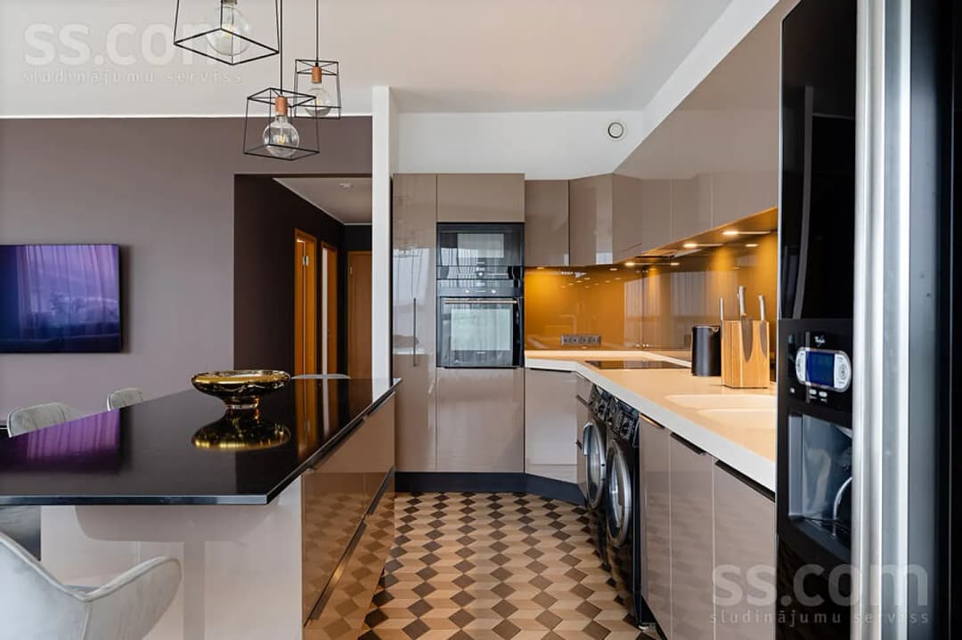 Trīsistabu dzīvoklis — Skanstes 29 — bilde 3