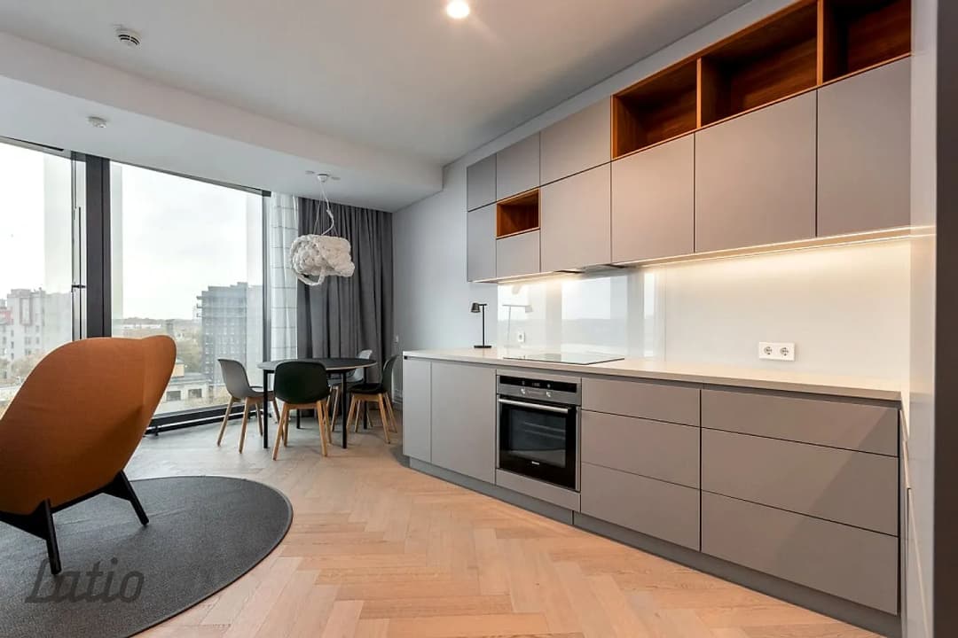 Ekskluzīvi dzīvokļi jaunajā projektā Zundas Torņi
Piedāvājam īrēt dažādu platību, — vēl bildes