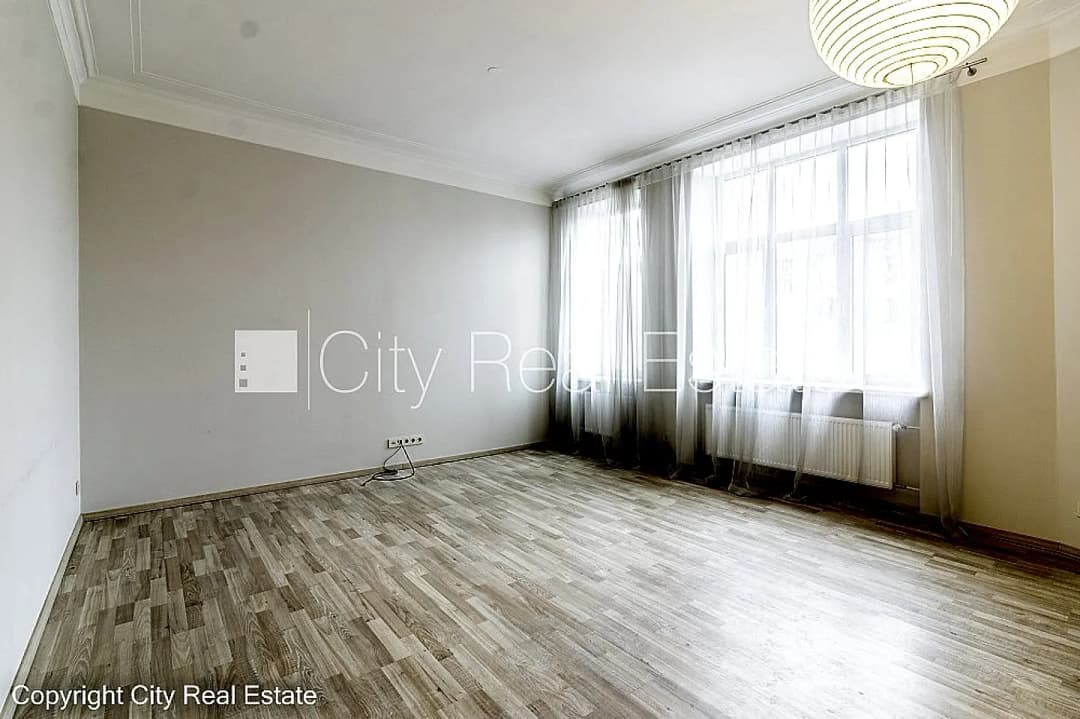 Divistabu dzīvoklis — Brāļu Kaudzīšu iela 21 — bilde 2