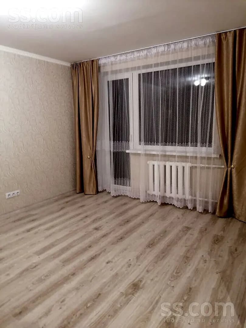 Divistabu dzīvoklis — Brīvības gatve 371 — vēl bildes