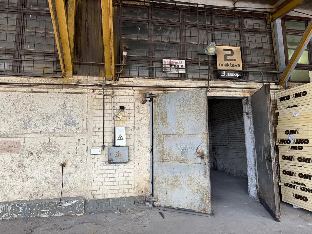 2-ist. Telpas, 568㎡ - Rīga, Šķirotava — vēl bildes
