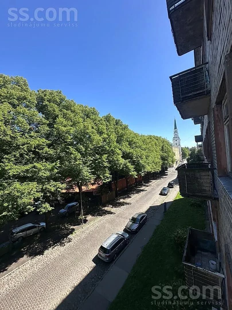 Trīsistabu dzīvoklis — Citadeles 5 — vēl bildes