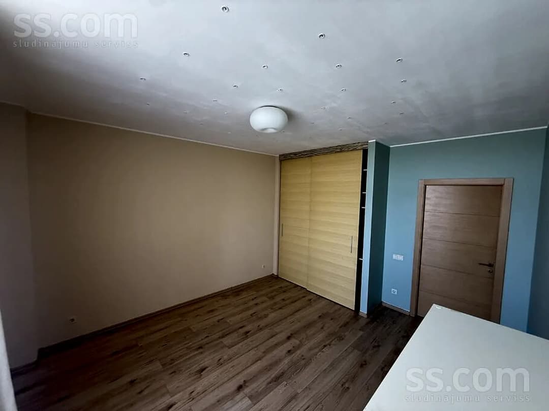 Trīsistabu dzīvoklis — Pūces 43 — bilde 2