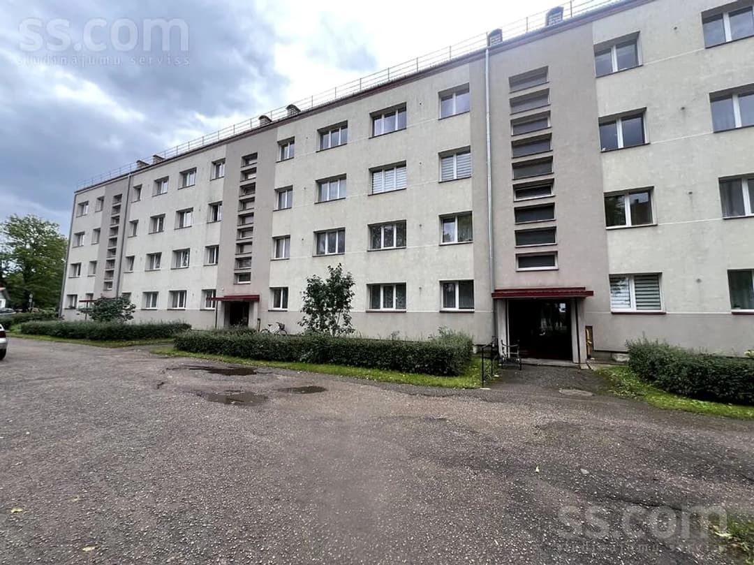 Divistabu dzīvoklis — Saules iela 3