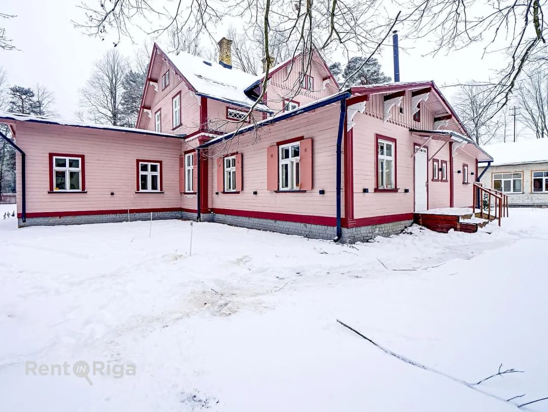 Dzelzceļa 3A, Asari