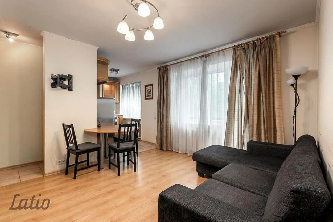Divistabu dzīvoklis — Kuģu iela 22, Rīga