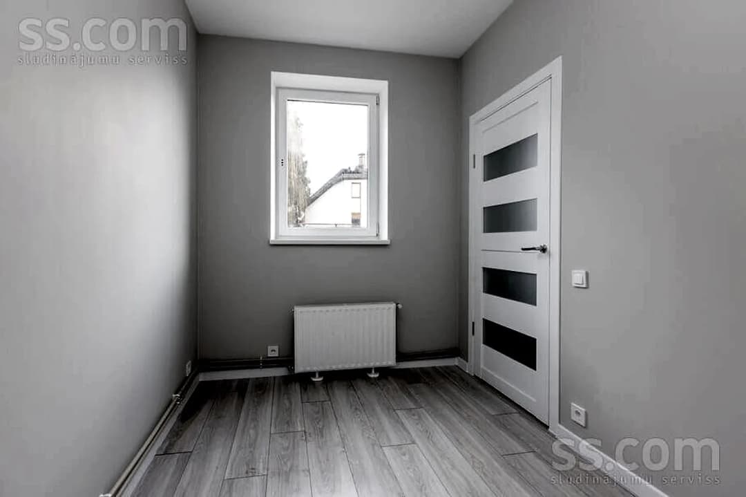Divistabu dzīvoklis — Daugavas iela 1a