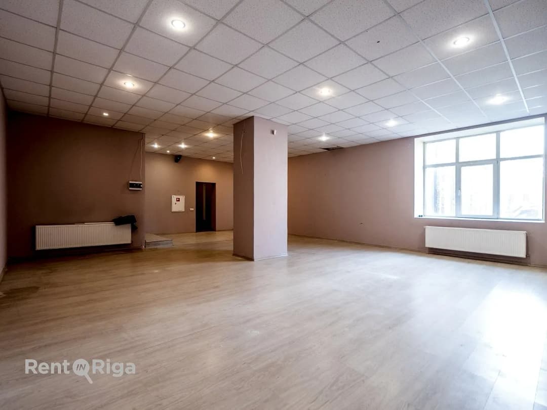 Lāčplēša iela 125, Centrs — vēl bildes