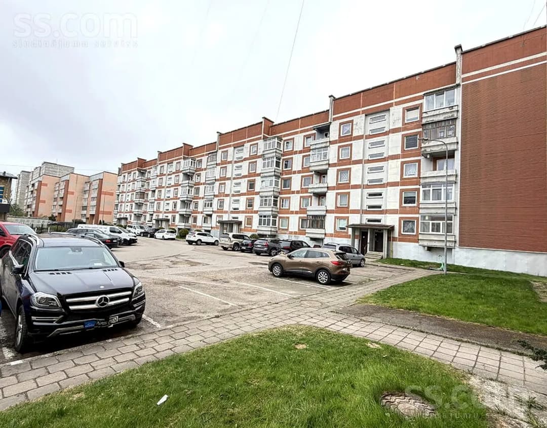 Divistabu dzīvoklis — Dunikas iela 25