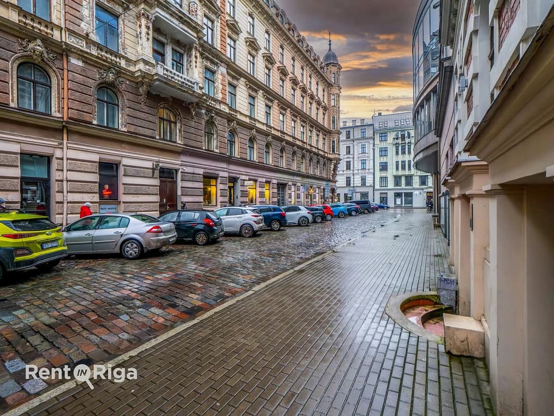 Alfrēda Kalniņa 2, Centrs — bilde 2