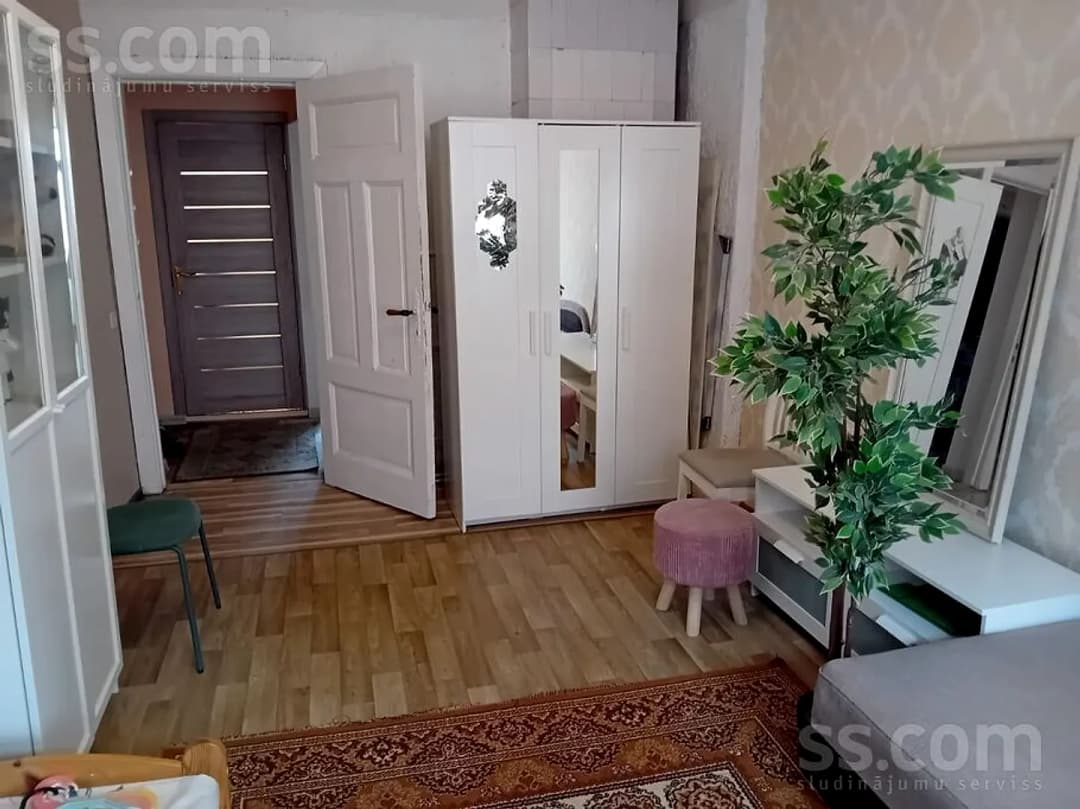 Divistabu dzīvoklis — Miera 76
