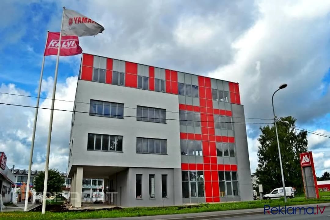 Pārdod 1879.gadā uzceltu namīpašumu Pasta ielā, Vecrīgā ar skatu uz Daugavu ar kopējo