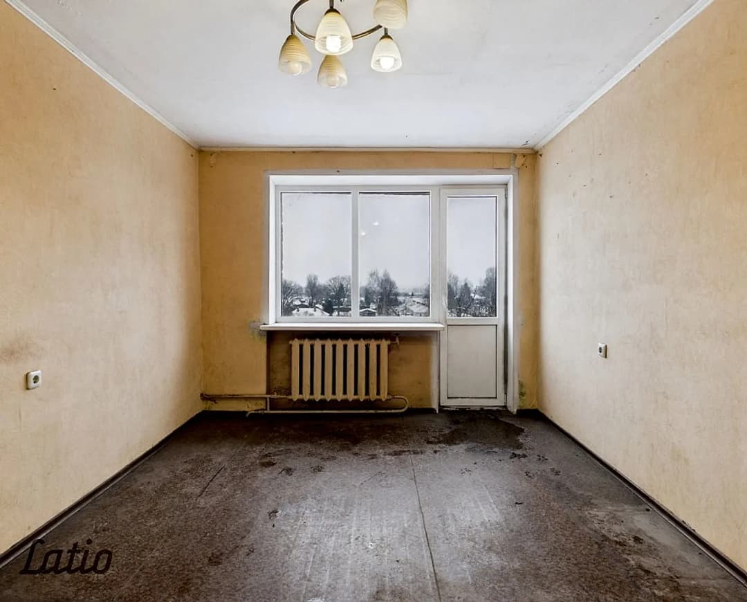 Trīsistabu dzīvoklis — Stacijas iela 18, Olaine