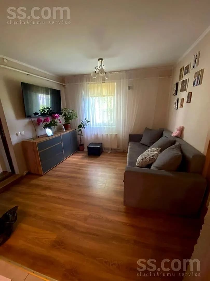 Māja — Rezeknes 33a — vēl bildes