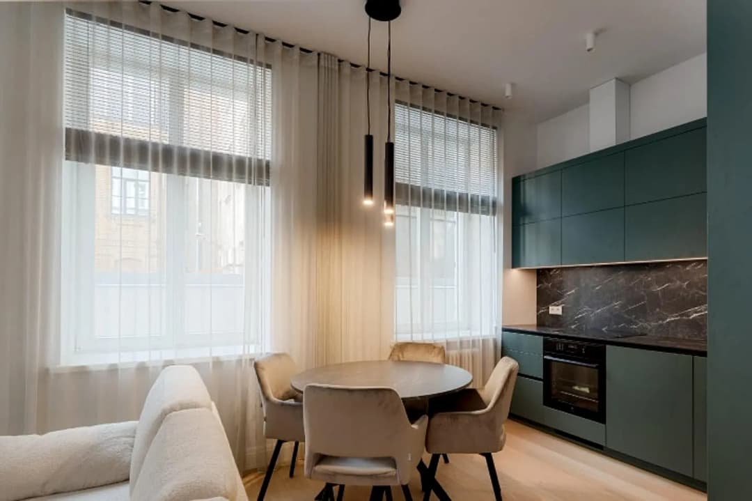 Divistabu dzīvoklis — Raina bulvaris 27