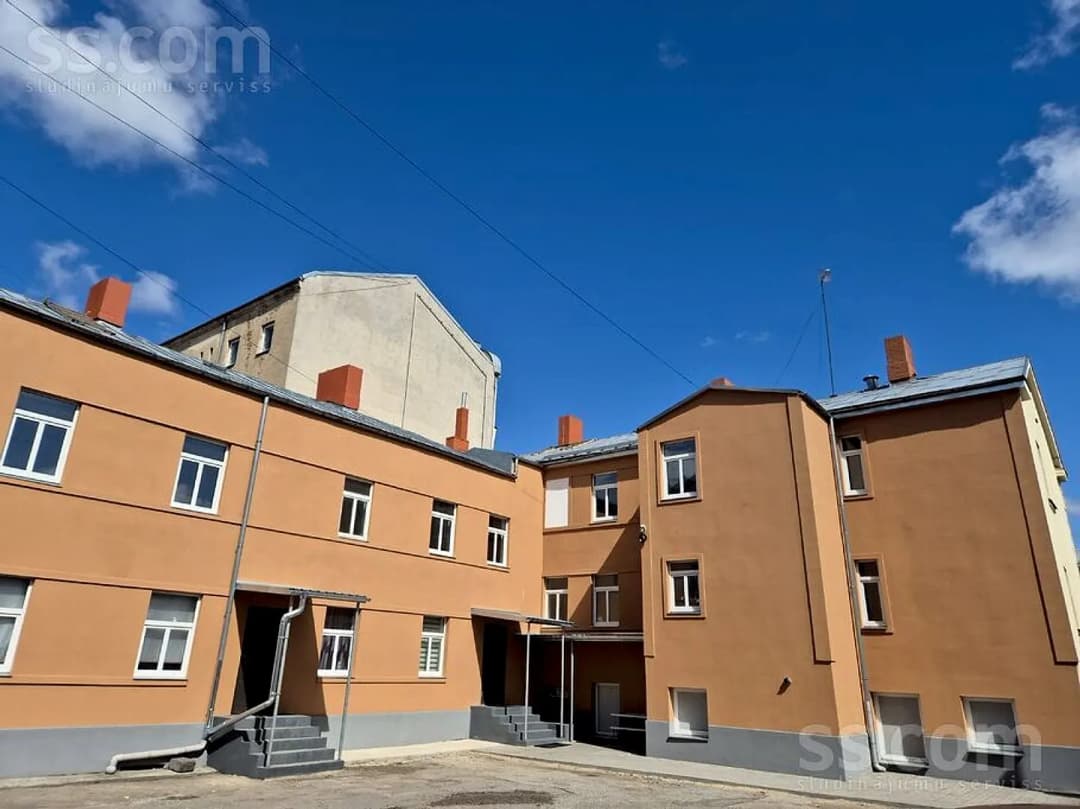 Trīsistabu dzīvoklis — Tallinas 96-1