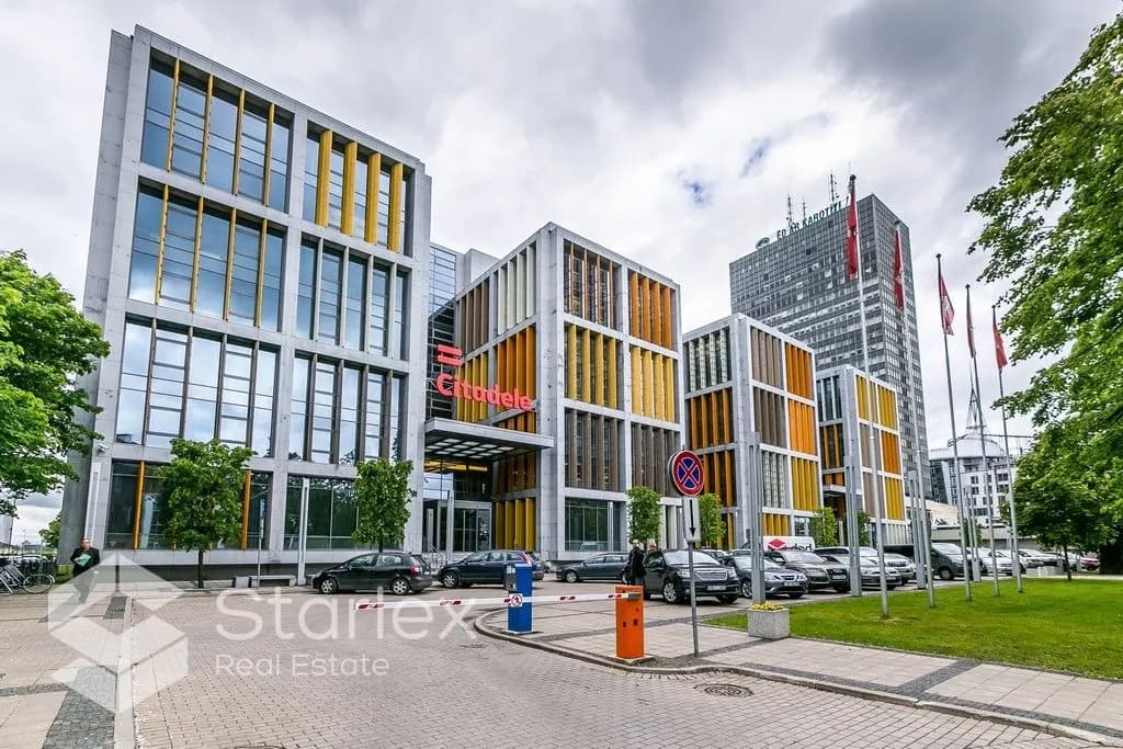Republikas laukums 2B, Centrs, Rīga